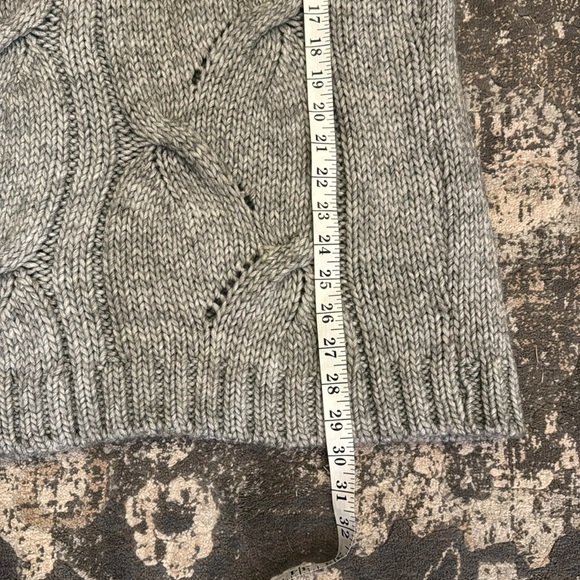 Elsamanda Cable Knit Turtleneck Sweater L - Picture 8 of 9